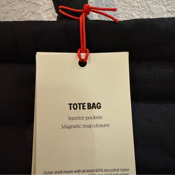 Woolrich x Target Quilted Sheep Tote Bag Black - Picture 2 of 11